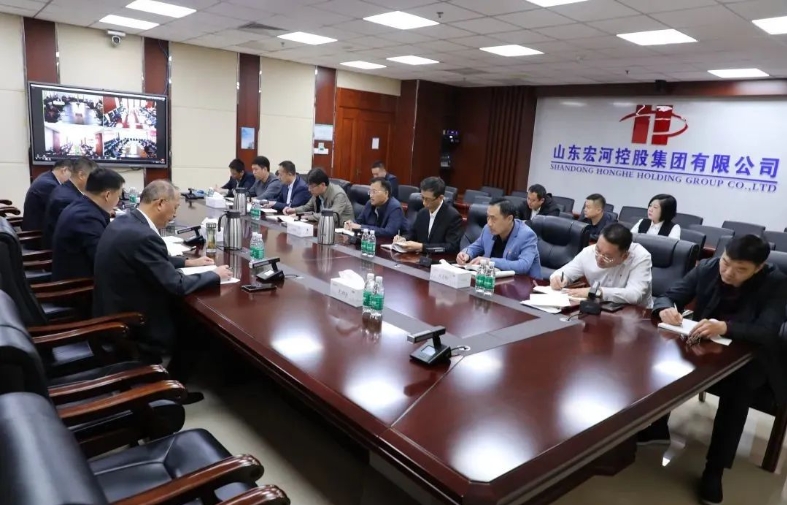 召开11月份总经理安全出产会议2